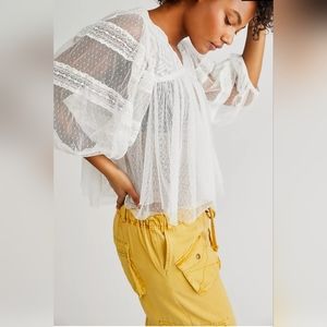 Free People True Candy Top Lace Relaxed Size S Free and flowy Tunic Top nwot